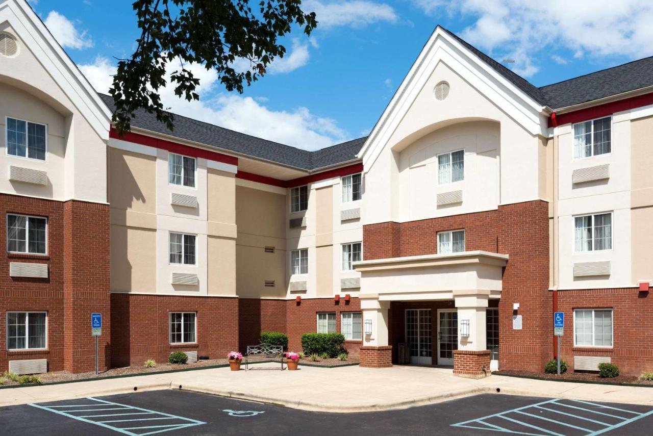 Mainstay Suites Raleigh - Cary Exterior photo