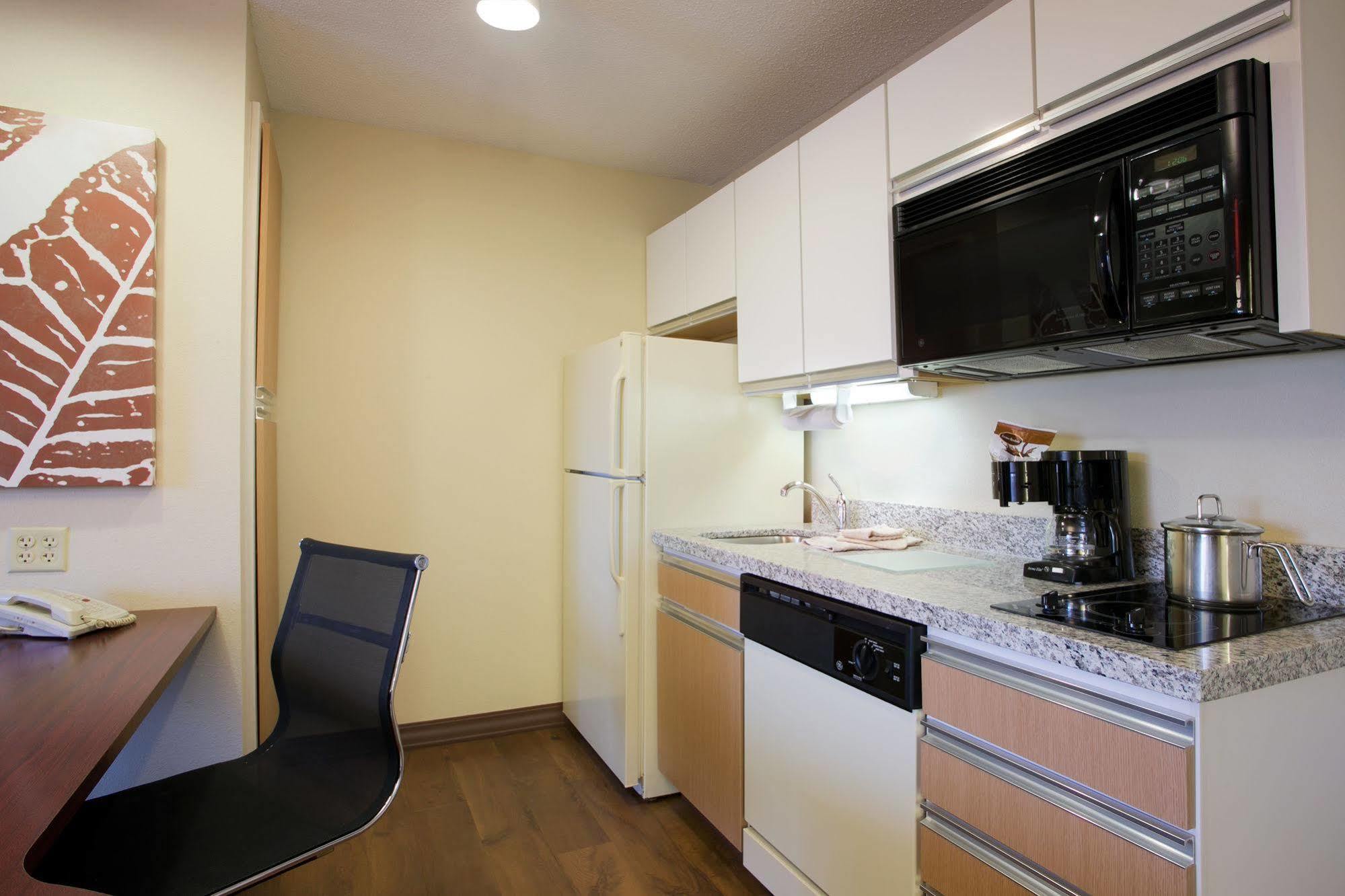 Mainstay Suites Raleigh - Cary Exterior photo
